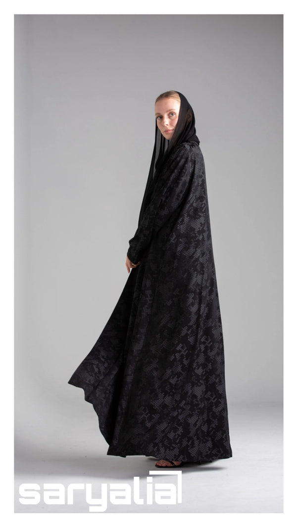 عباية سريالية